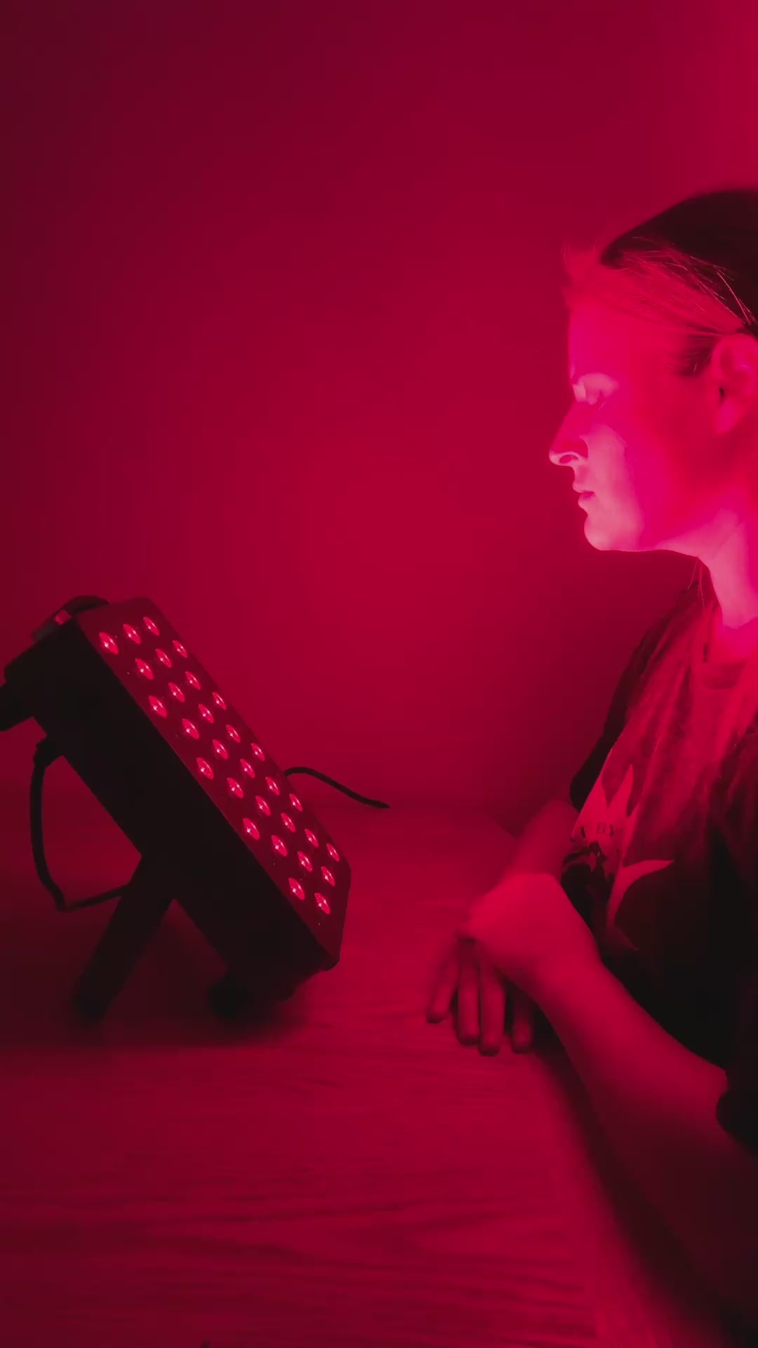 HG300 Red Light Therapy Device